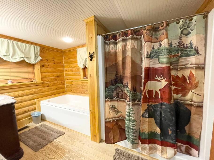 One Of A Kind Rustic Log Cabin Near Bryce Resort - Large Game Room - Fire Pit - Large Deck - Bbq Basye Extérieur photo