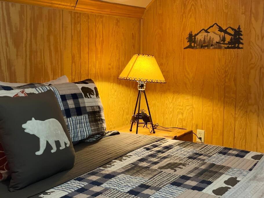 One Of A Kind Rustic Log Cabin Near Bryce Resort - Large Game Room - Fire Pit - Large Deck - Bbq Basye Extérieur photo